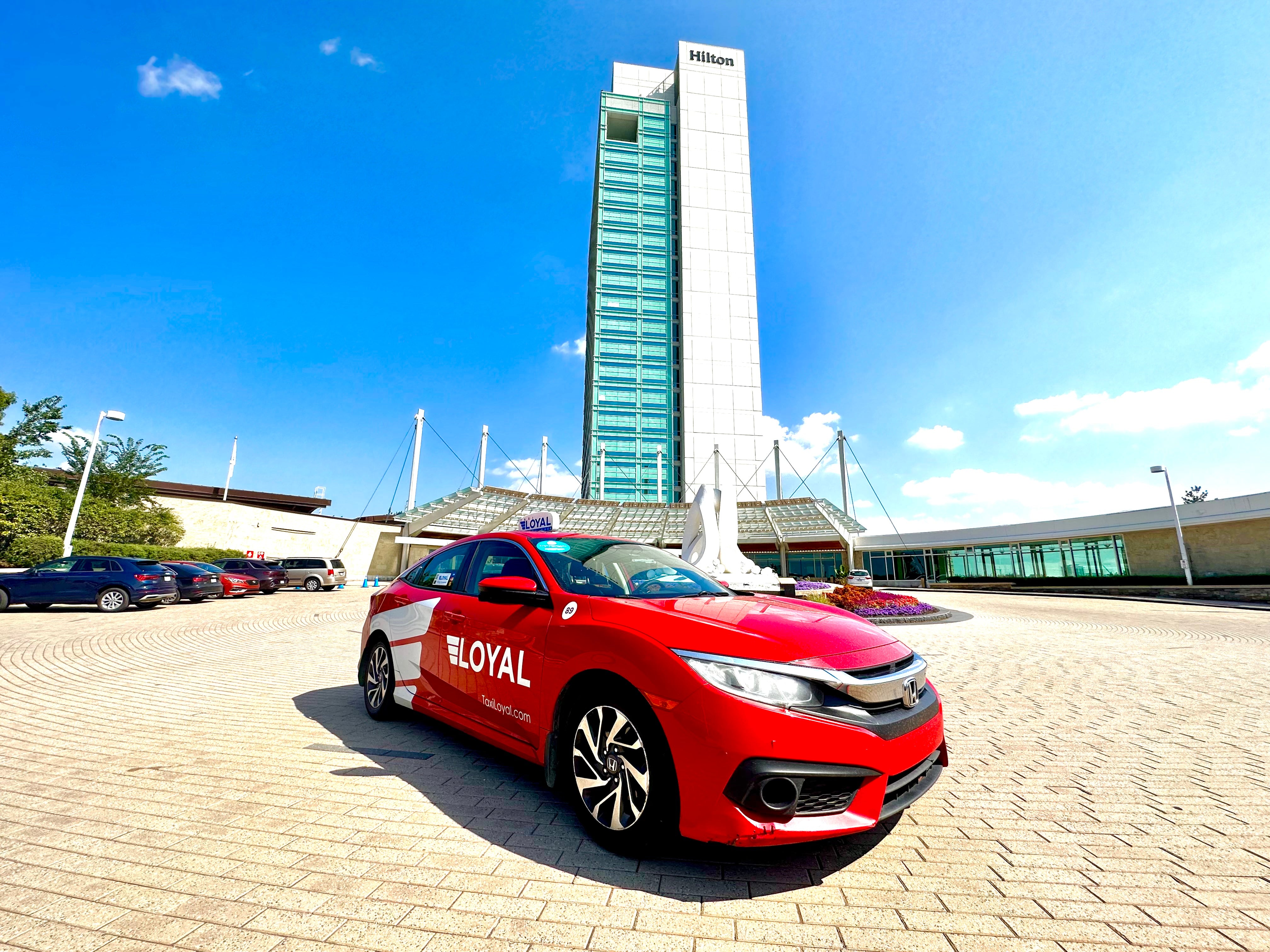 Airport transfers made easy with Taxi Hull